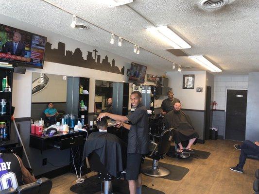 Head Liners Cut & style Barbershop