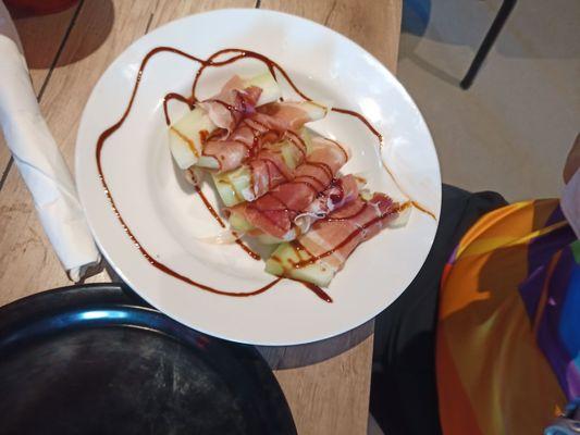 Prosciutto melon