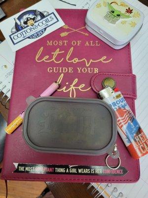 Cotton & Coils Vape Store supports Breast Cancer Survivor's, Veteran's, and the Men and Women that Support Them!