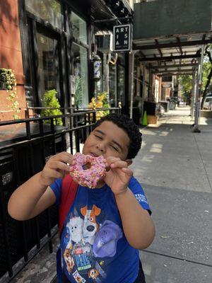 His haircut is crisp. Love it