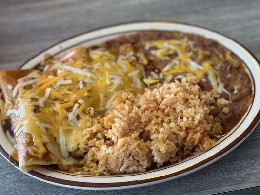 Red Grilled Chicken Enchiladas!! The Best!!