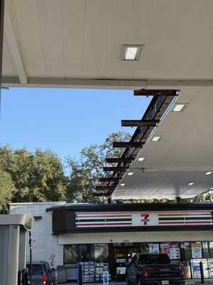 7-Eleven