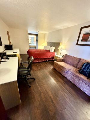 05.24.25 room w/ King bed