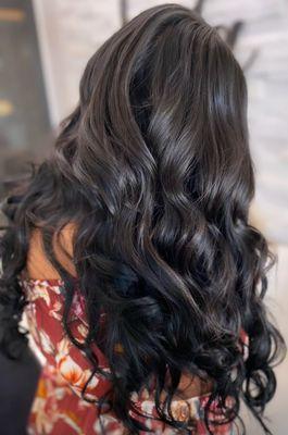 24 inch hair extension which adds fullness and length