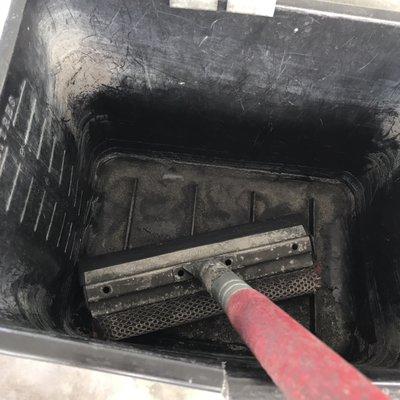 Always empty. Don't bother coming here to clean your windows :/