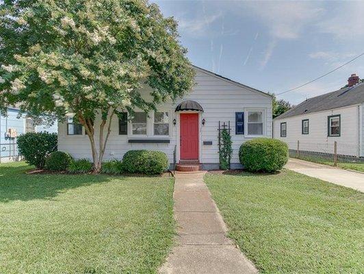 Elizabeth Kleeh Real Estate- Realty One