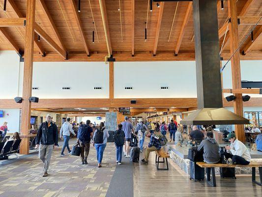 Bozeman Yellowstone International Airport (BZN)