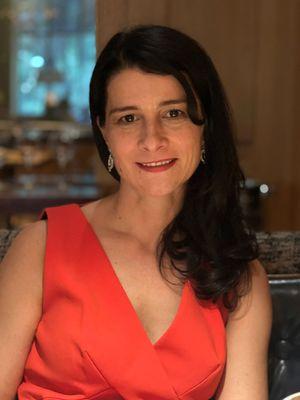 Picture of Natalia Bennett, Independent Broker and Owner of The Ascend Real Estate Co. practicing in Dallas and beyond.