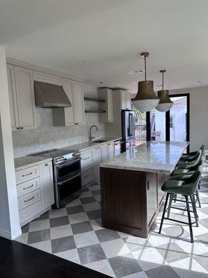 SoCal Kitchen Cabinets