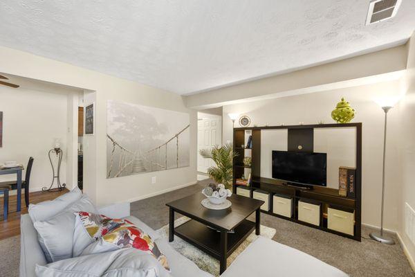 Lakeside Landing Apartment Homes