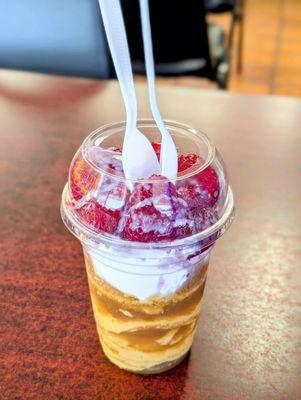 Flan con nieve (Flan with ice cream)