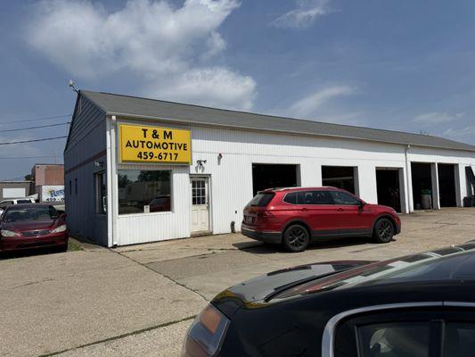 T & M Automotive Services