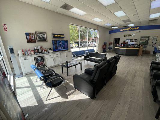 PRISTINE COMPLETE AUTO CARE