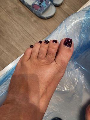 Gel pedicure still looks good after 3 weeks!