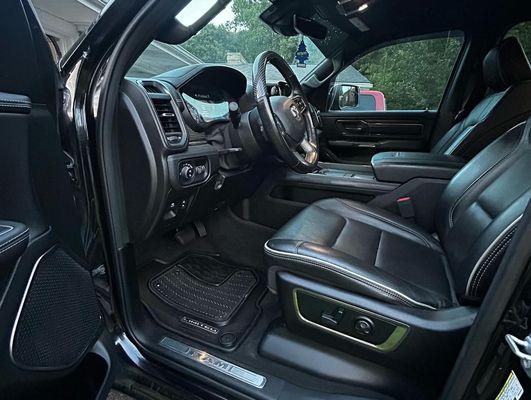 J’s AutoMotive Detailing