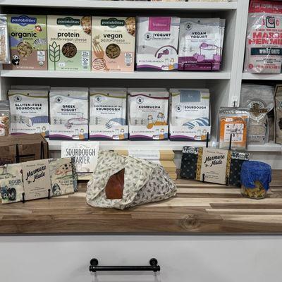 Cool place, has a lot of retro games and candies. Great place to pick up a gift for someone.