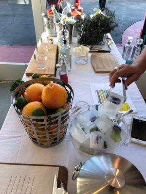 All glass, no waste, no trash, and all non-alcoholic hand made cocktails and custom menus