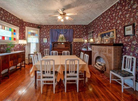 The Inn on Maple Street Bed & Breakfast