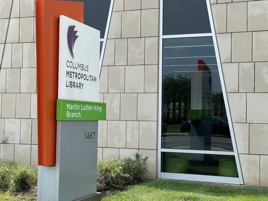 Columbus Metropolitan Library - Martin Luther King Branch