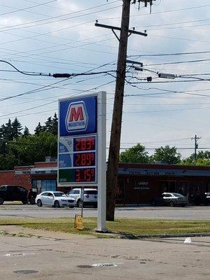 I guess this location's price topped the Marathon called Shadow Woods on Gratiot today