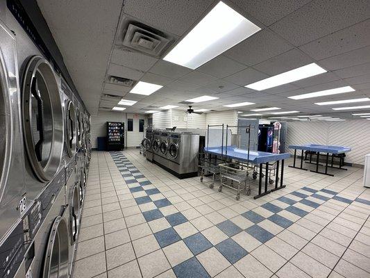 Speedwash Laundromat 3