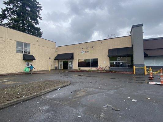 BottleDrop Redemption Center - Glisan