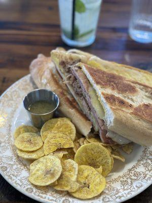 Mi Luna Cuban Cafe