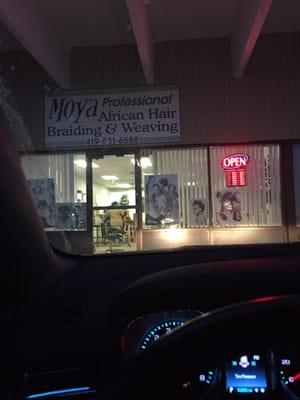 Moya African Hair Braiding