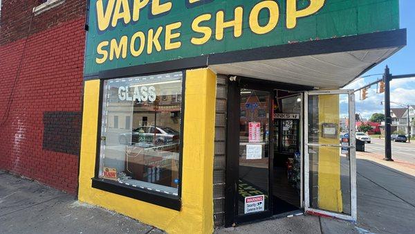 Vape Lyfe Smoke Shop