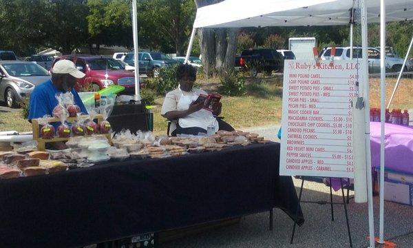 Ruby's Kitchen. Yeah. I found her again. Have seen her at 15 or so GA festivals. Try her desserts. You will thank me later3