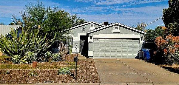 Andrey's Garage Doors