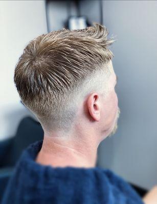 Dash Men’s Grooming