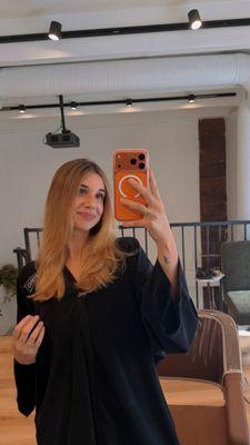 A photo of how beautiful and healthy they left my hair.