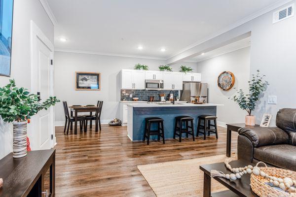 Pointe Grand at Oakleaf Apartments