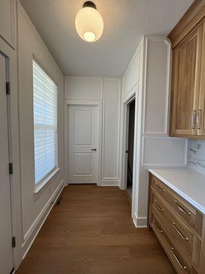 Picture frame trim on walls