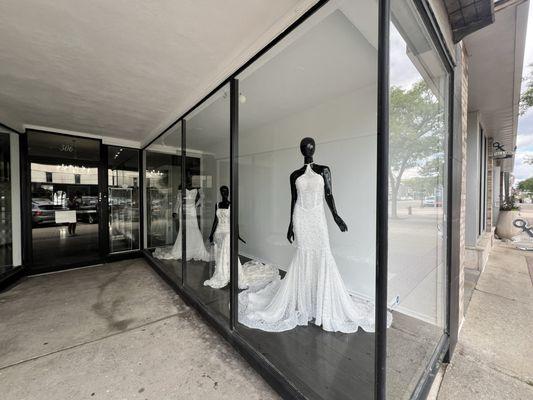 Viero Bridal storefront