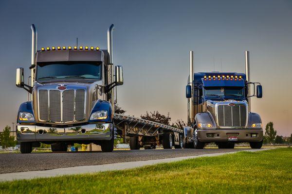 Flatbeds Ready To Hit the Road! Flatbed Transportation Service