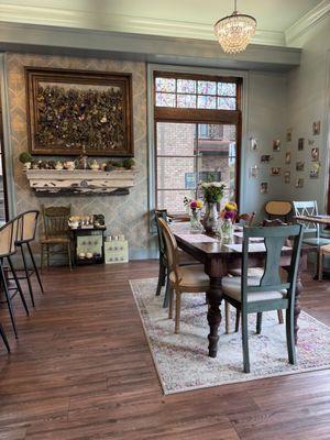 CW Organics Apothicaire & Tea Room