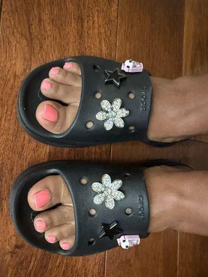 Pedicure w/ single color and gel :)