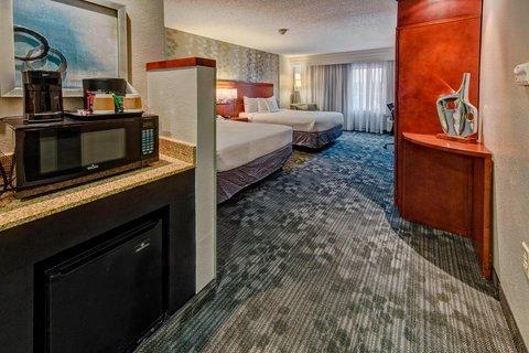 Courtyard by Marriott Alexandria