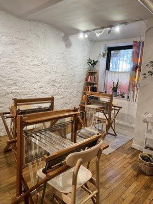 Loop of the Loom - UES