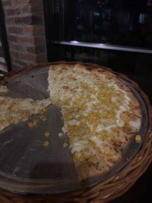 1/2 corn and catupiry, 1/2 4 cheese