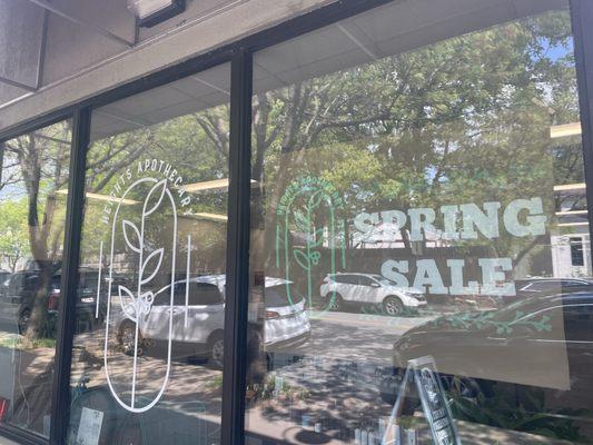 Heights Apothecary & Hemp Co