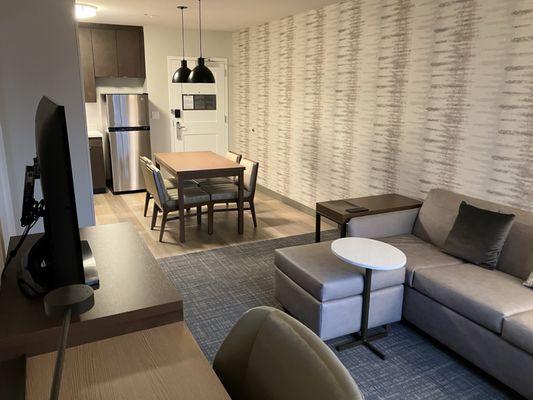 Courtyard by Marriott Milwaukee Brookfield at Poplar Creek