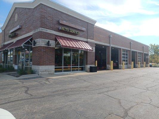 Fox River Grove Automotive serving Fox River Grove for over 15 years.