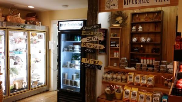 Rivermede Farm Market