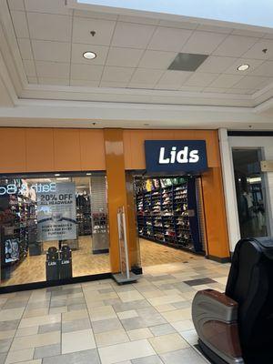 The Mall at Fox Run