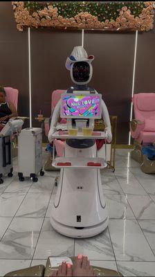 Robots deliver drinks!