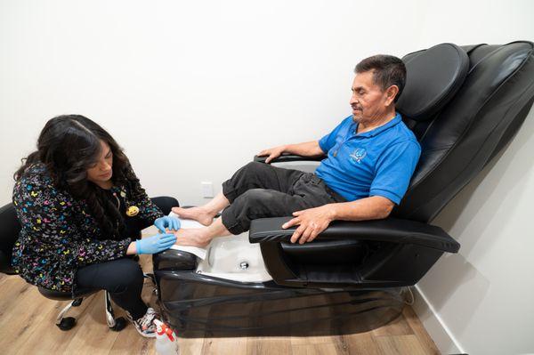 Come for our Foot Care Specialists at Sun Vida Medical Clinic!