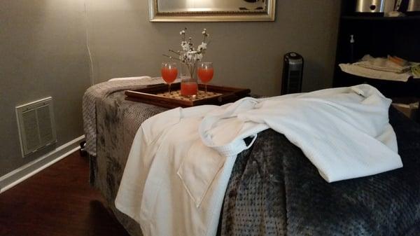 Couples Training fun and relaxing.